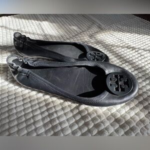 Tory Burch dark Navy Leather Flats - size 8.5